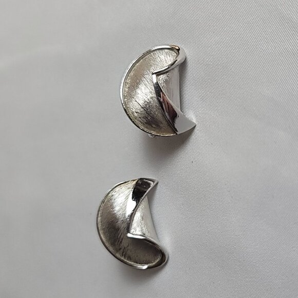 Share Similar Items Sponsored See all   ALICE CAVINESS 925 Sterling Silver Vinta - Picture 1 of 2